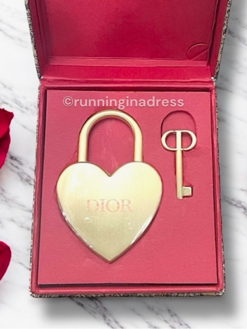 NIB Christian Dior Gold Heart Padlock Key Luxury Bag Charm Keychain Gift Set
